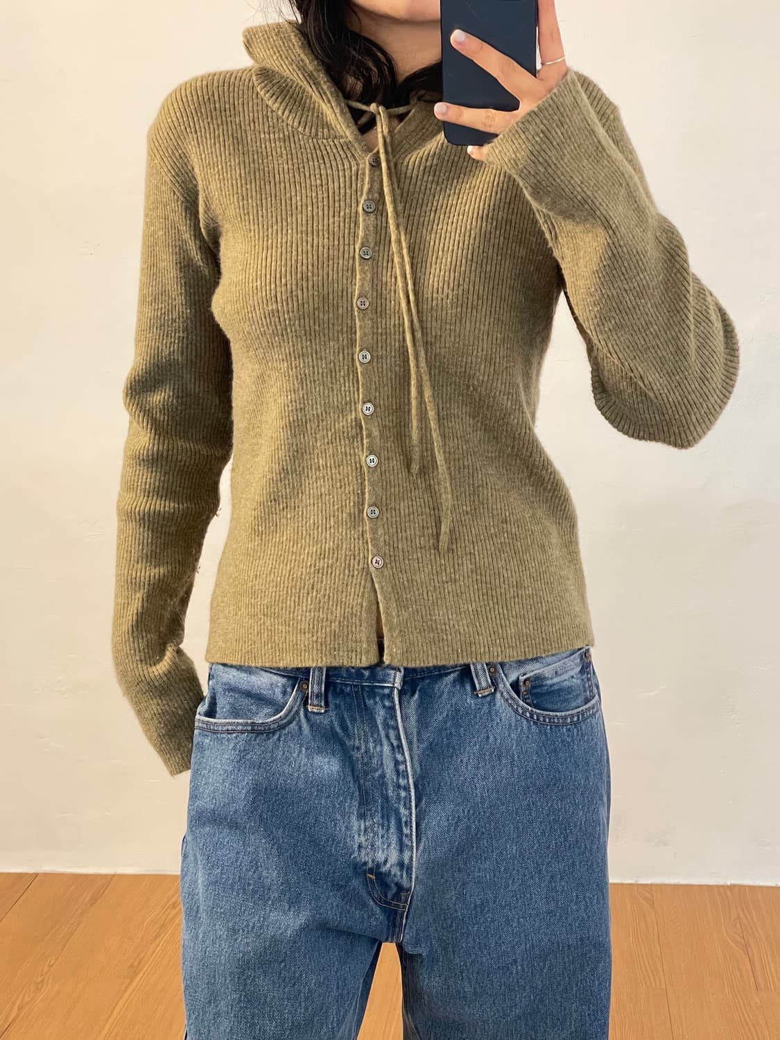 에잇세컨즈 버튼 니트 후디  상품이미지10