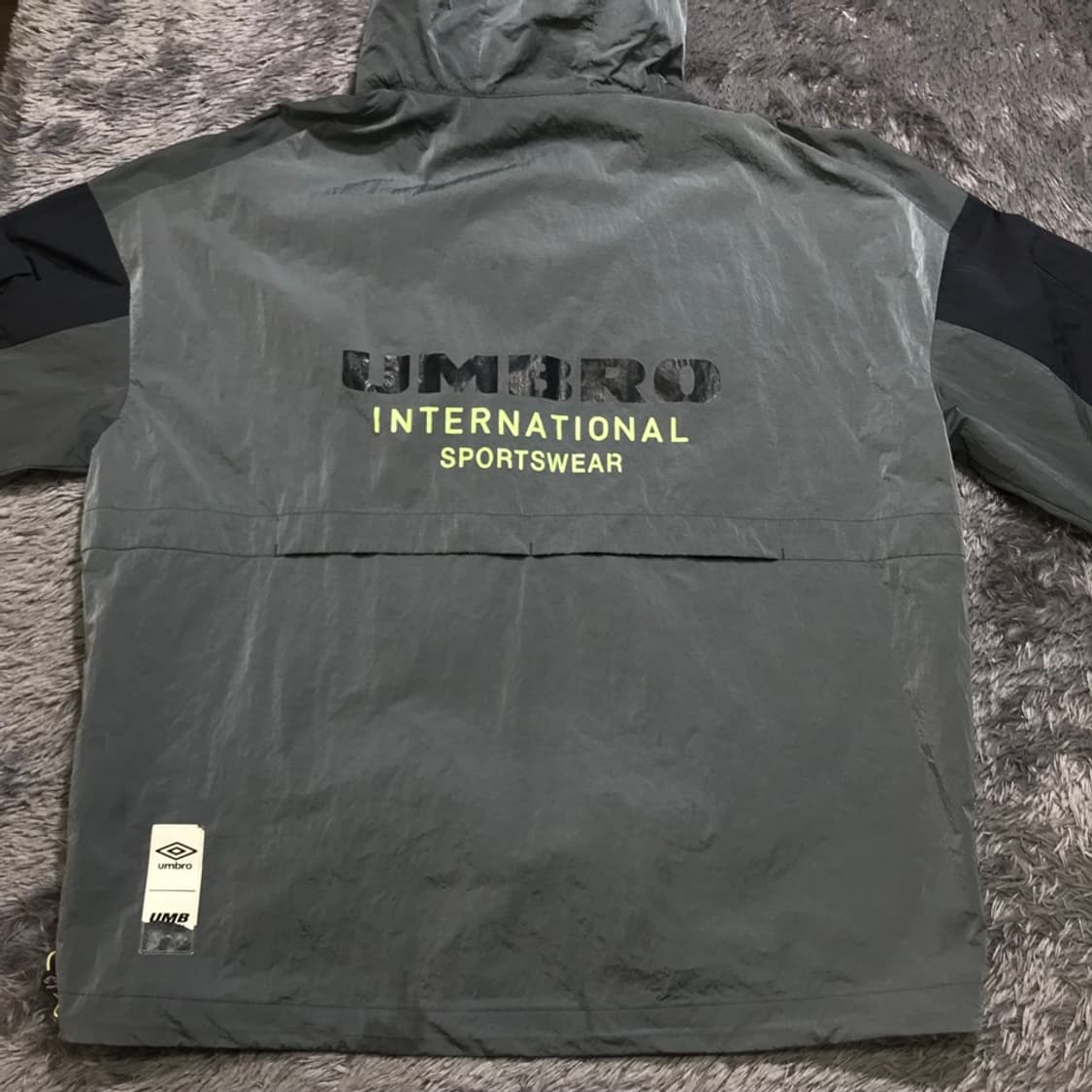 [[XL] 엄브로(umbro) 플래시 후드 바람막이 자켓#398 상품이미지4