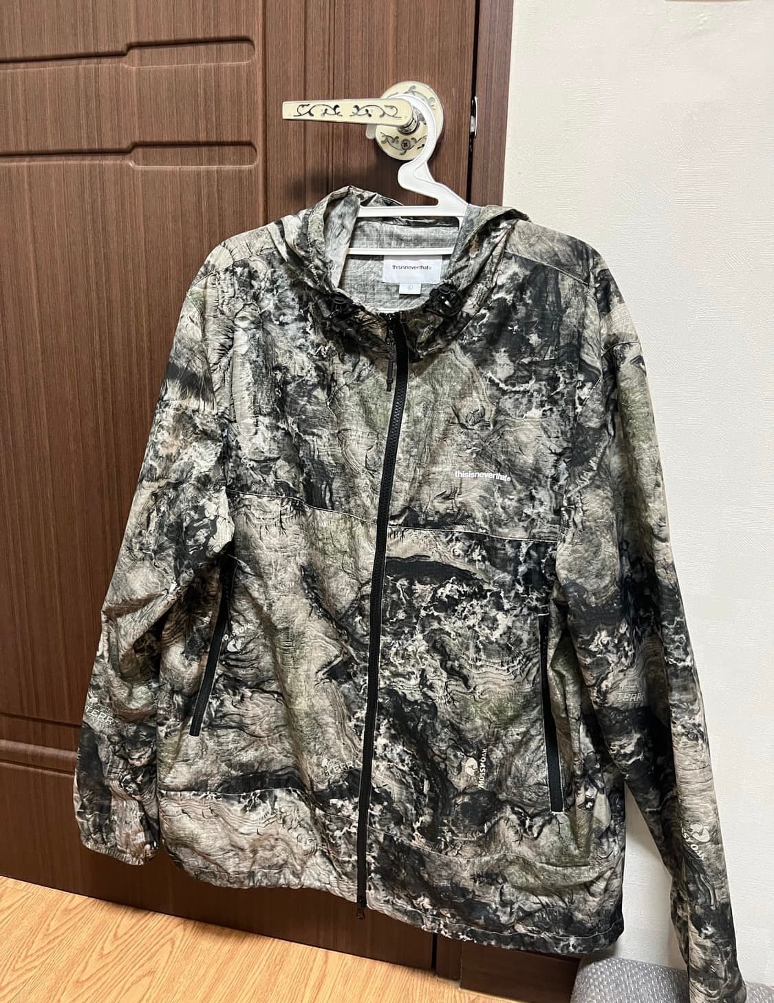 디스이즈네버댓 T-LIGHT JACKET CAMO 상품이미지1