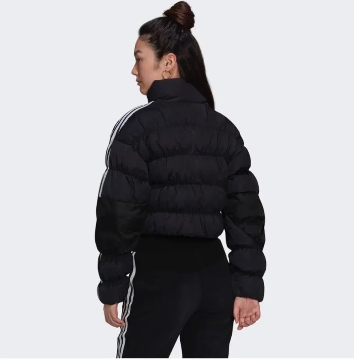 아디다스 여성용 숏 패딩 블랙 상품이미지3