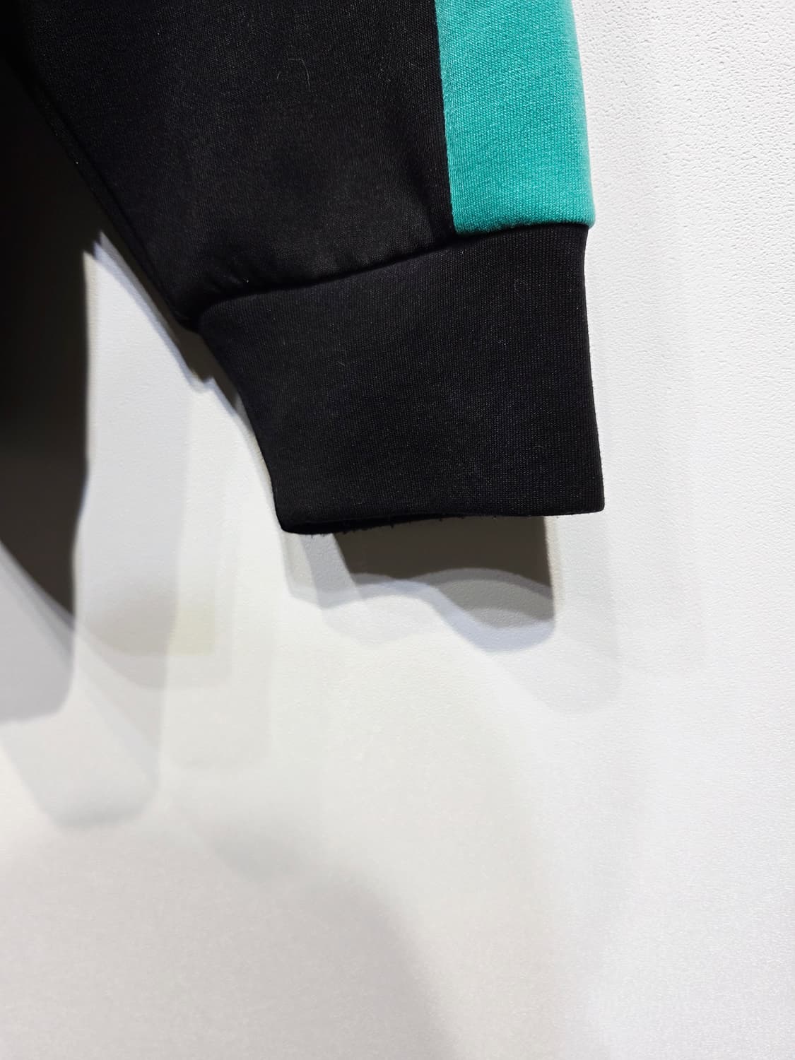 GU X 플레이스테이션 PS 블랙 컬러 스웻셔츠_S 상품이미지5