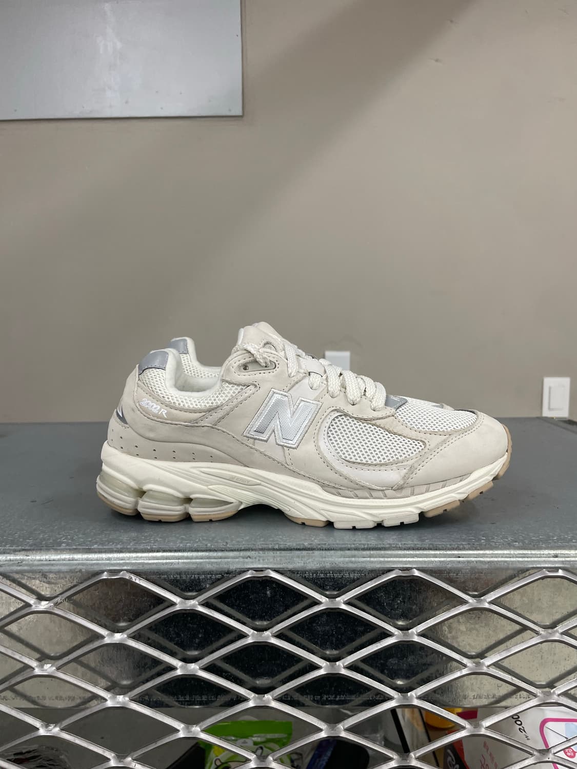 뉴발란스 2002R 245 상품이미지4