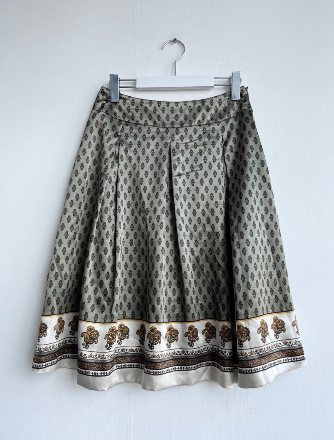 그린 에스닉 새틴 스커트 상품이미지1