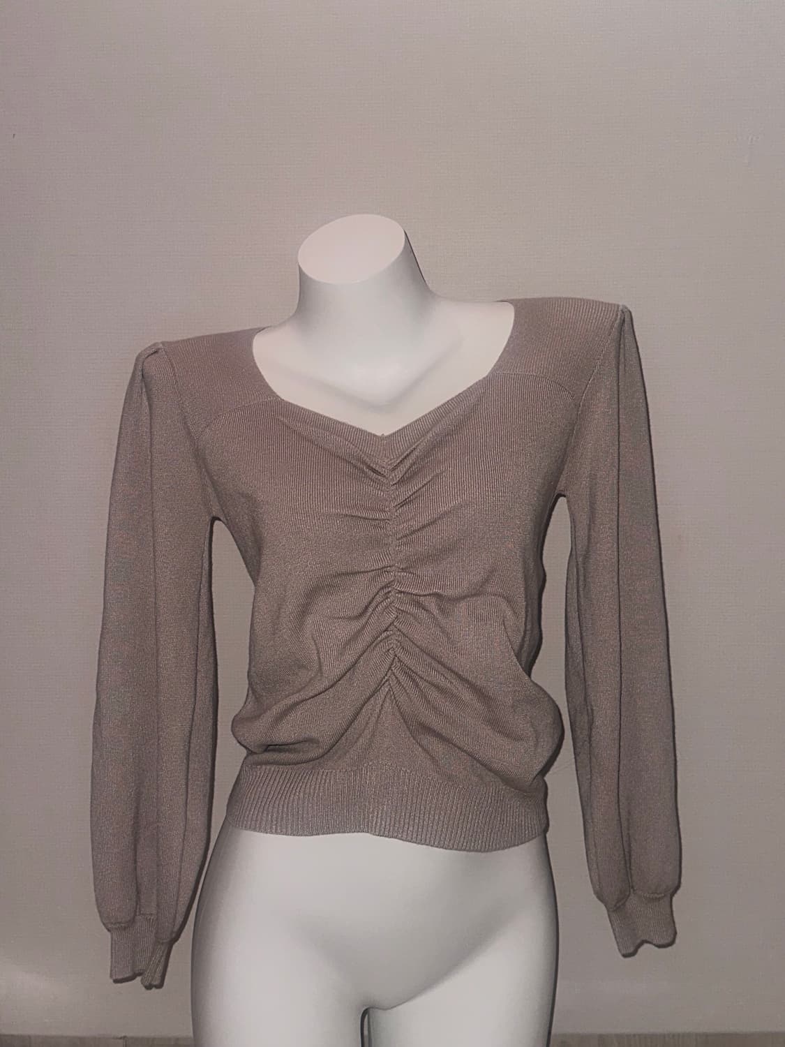 잉그니 모카라벤더베이지  셔링 니트 상품이미지3