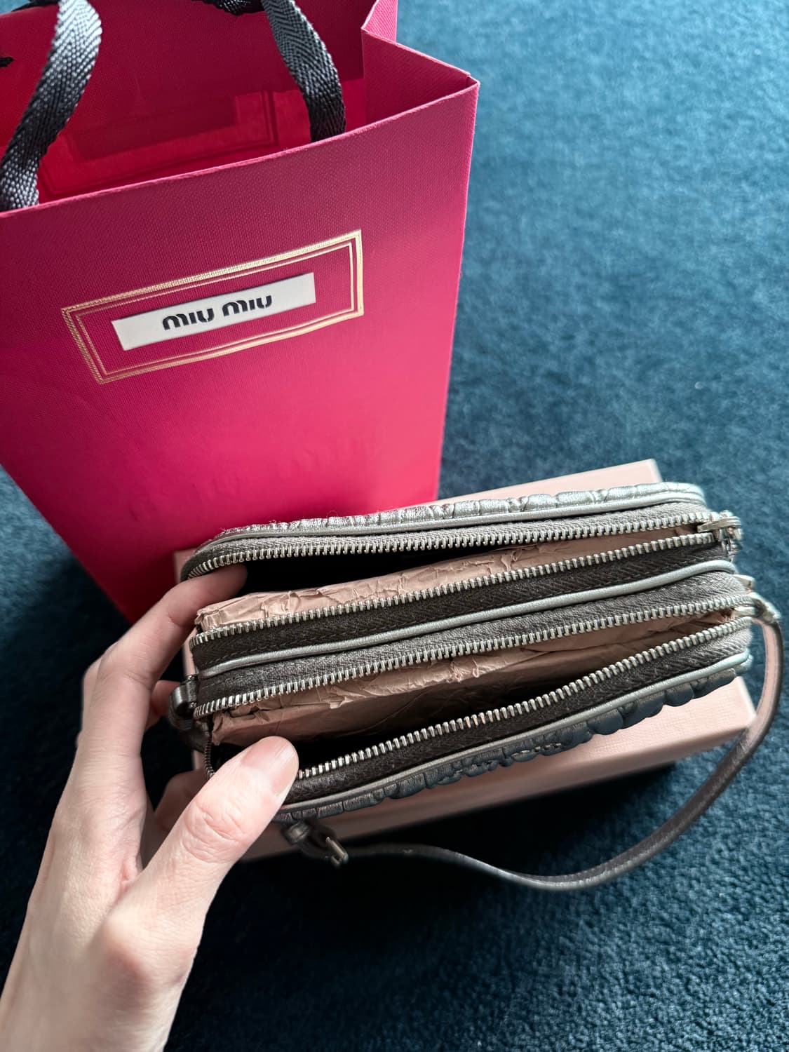 미우미우 마테라쎄 미니백 상품이미지2