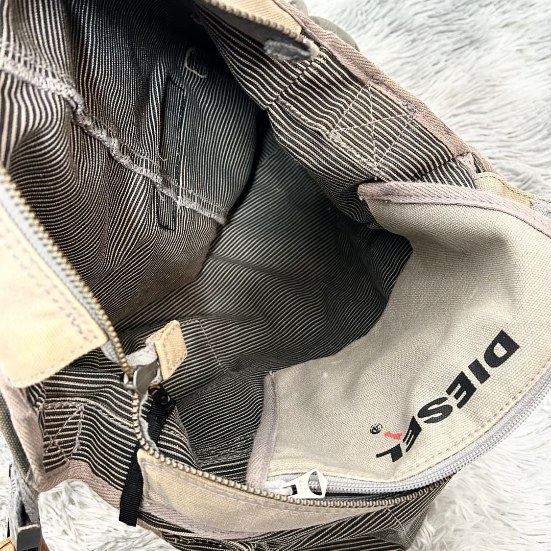 디젤 그런지 크로스백 상품이미지8