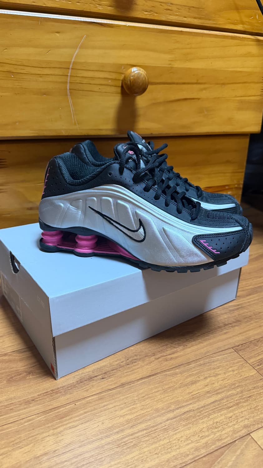 나이키 샥스 블랙핑크씨클 상품이미지1