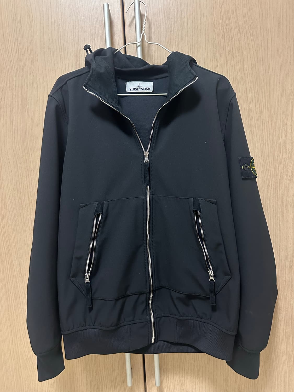 스톤아일랜드 소프트쉘 판매합니다 상품이미지1