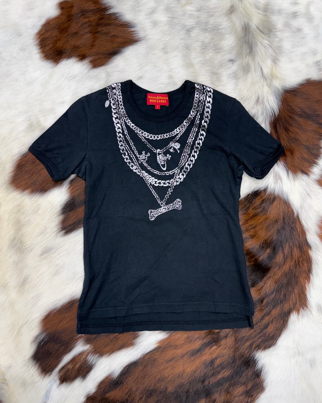 비비안 웨스트우드 바디핏 넥 체인 프린트 티 상품이미지1