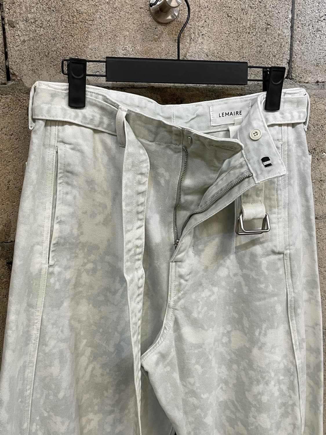 르메르 트위스트 벨티드 헤비 데님 팬츠  상품이미지1