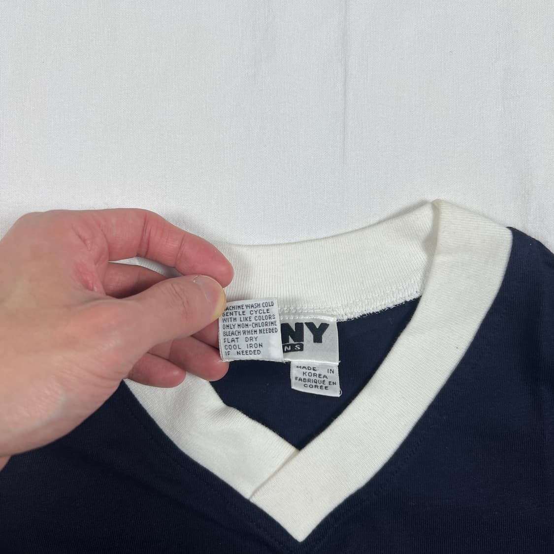 90’s 도나카란뉴욕 디케이앤와이 dkny 스펠아웃 반팔티 상품이미지7