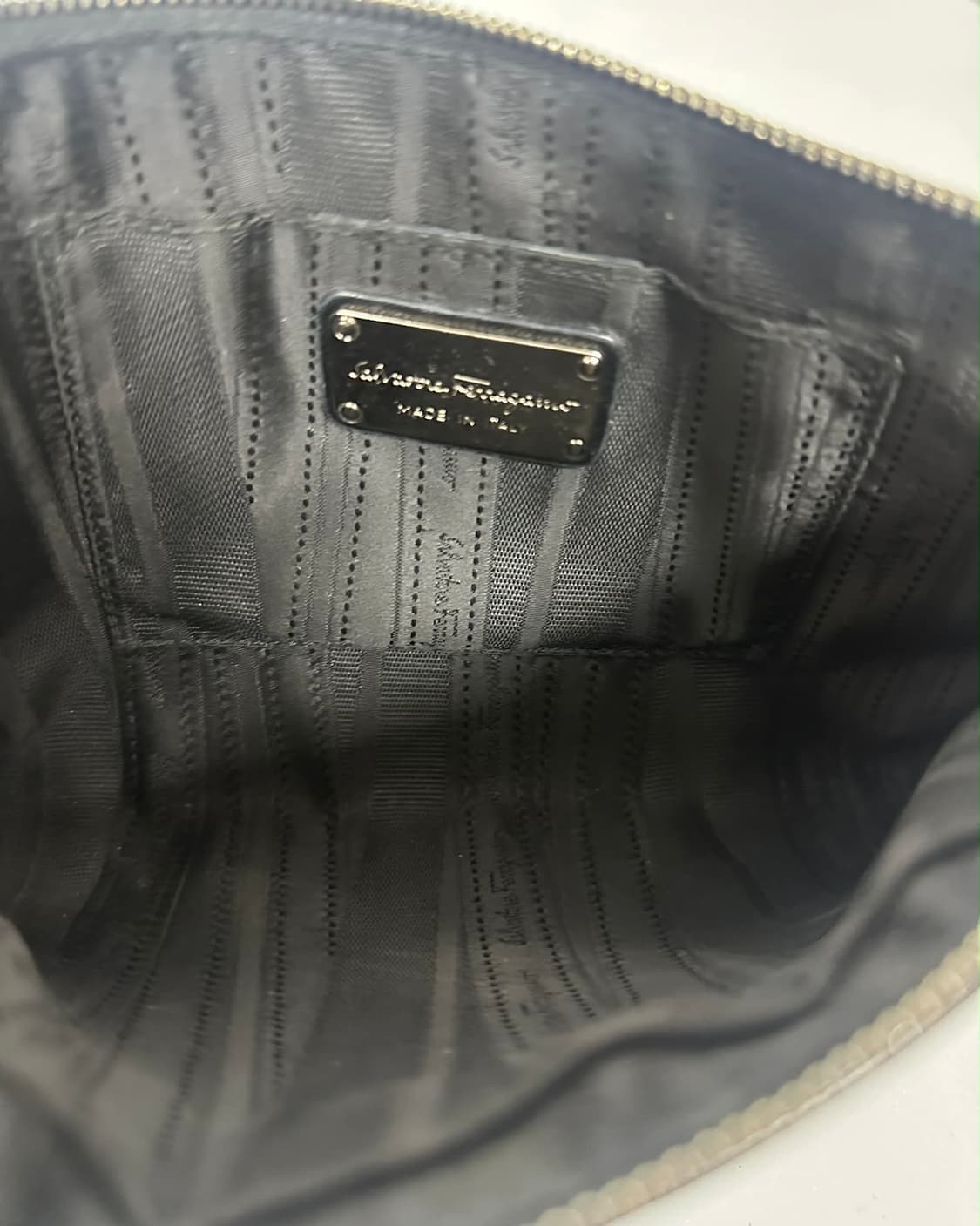 페라가모 은장 간치니 미니백 상품이미지6