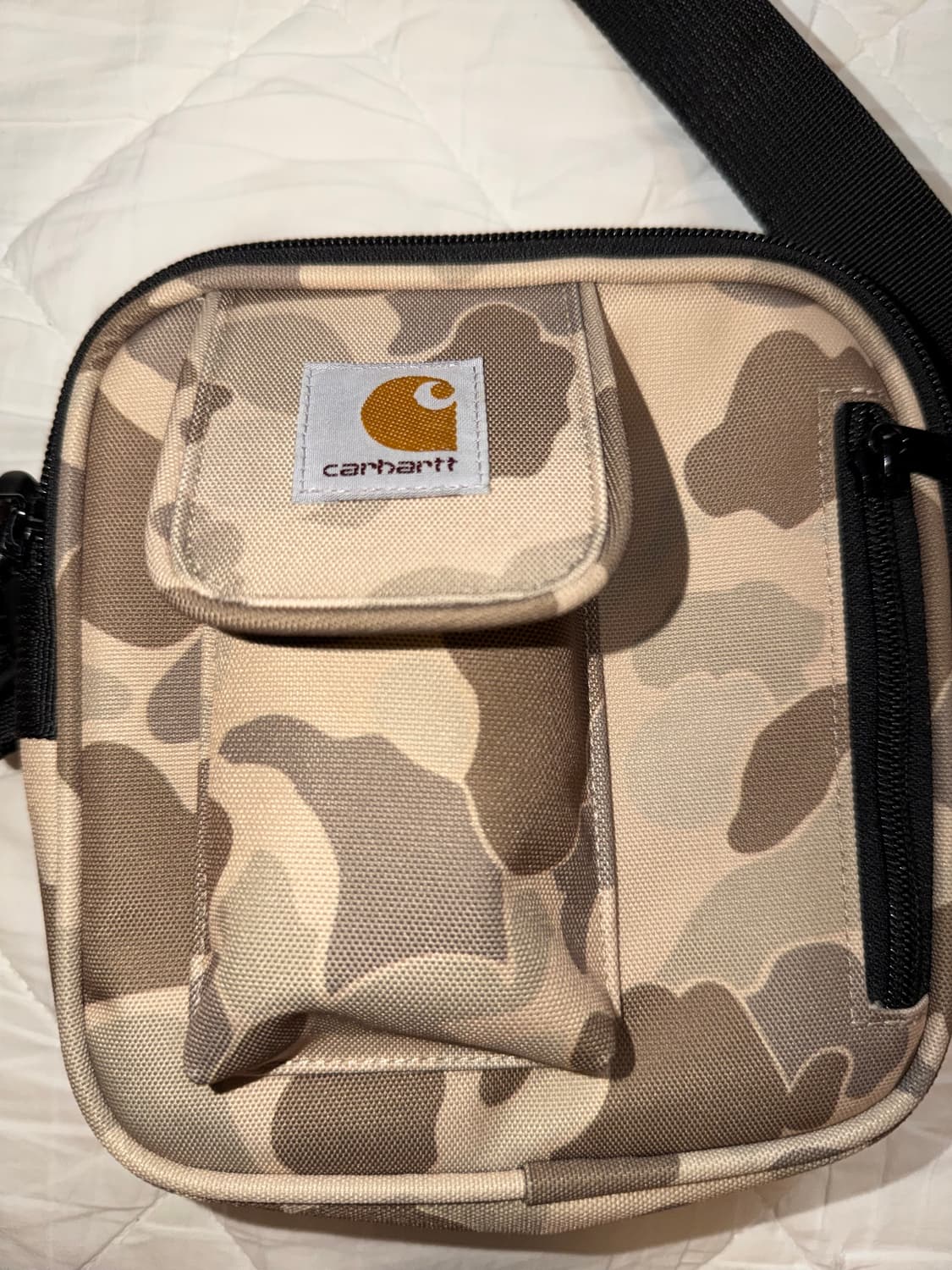 칼하트 윕 에센셜스 백 스몰 카모 상품이미지1