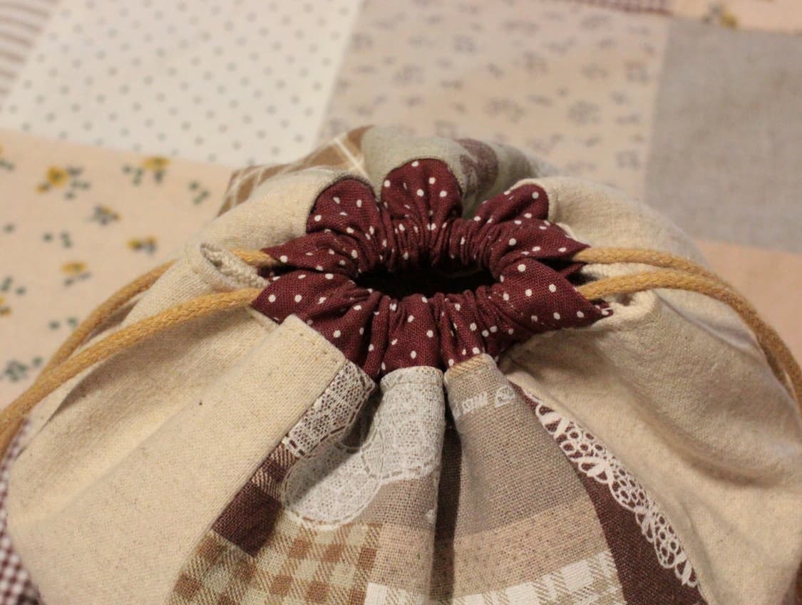 핸드메이드 바닥포인트 스트링 파우치 상품이미지4