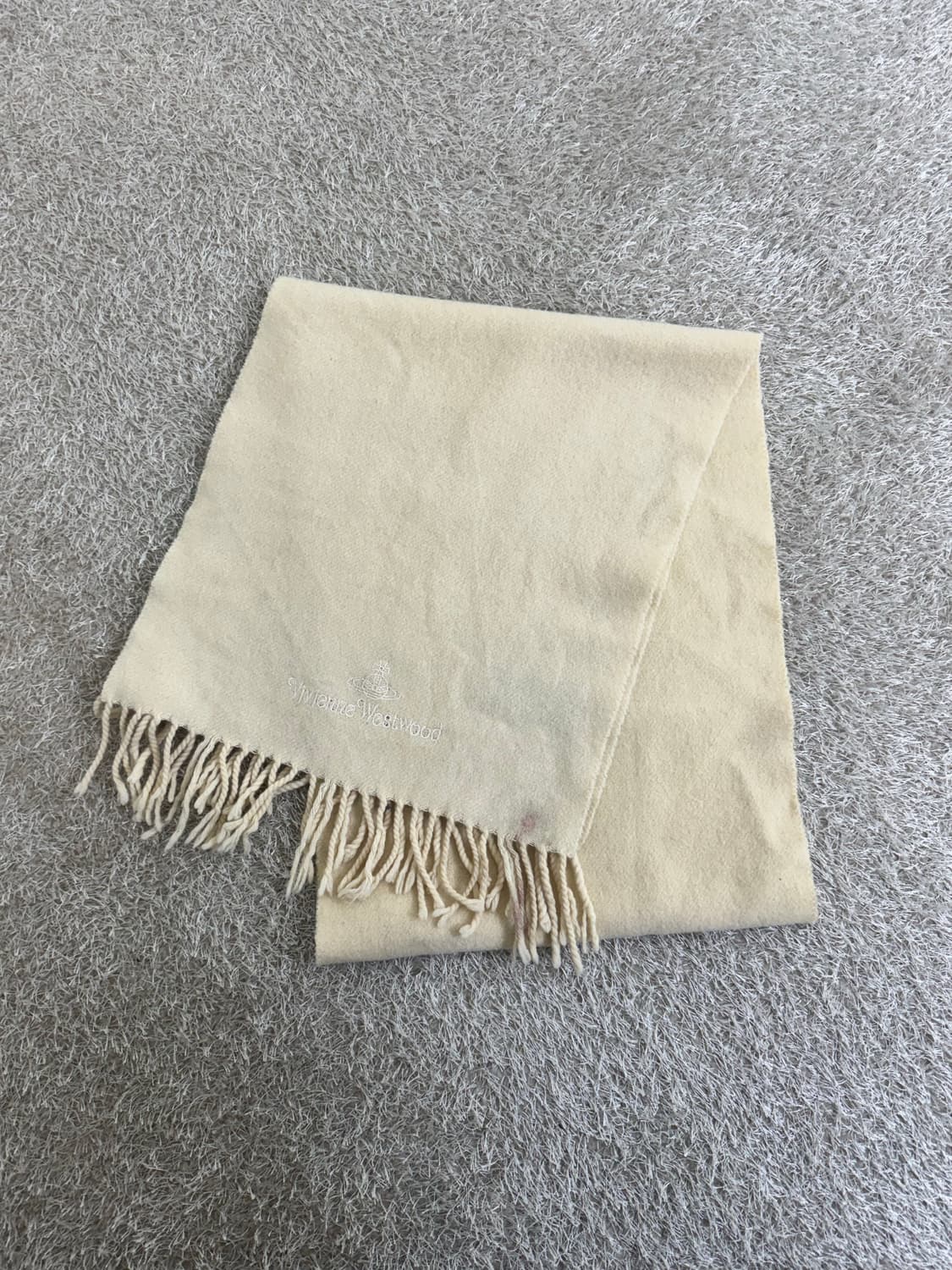 비비안웨스트우드 아이보리 화이트 로고자수 머플러 상품이미지3