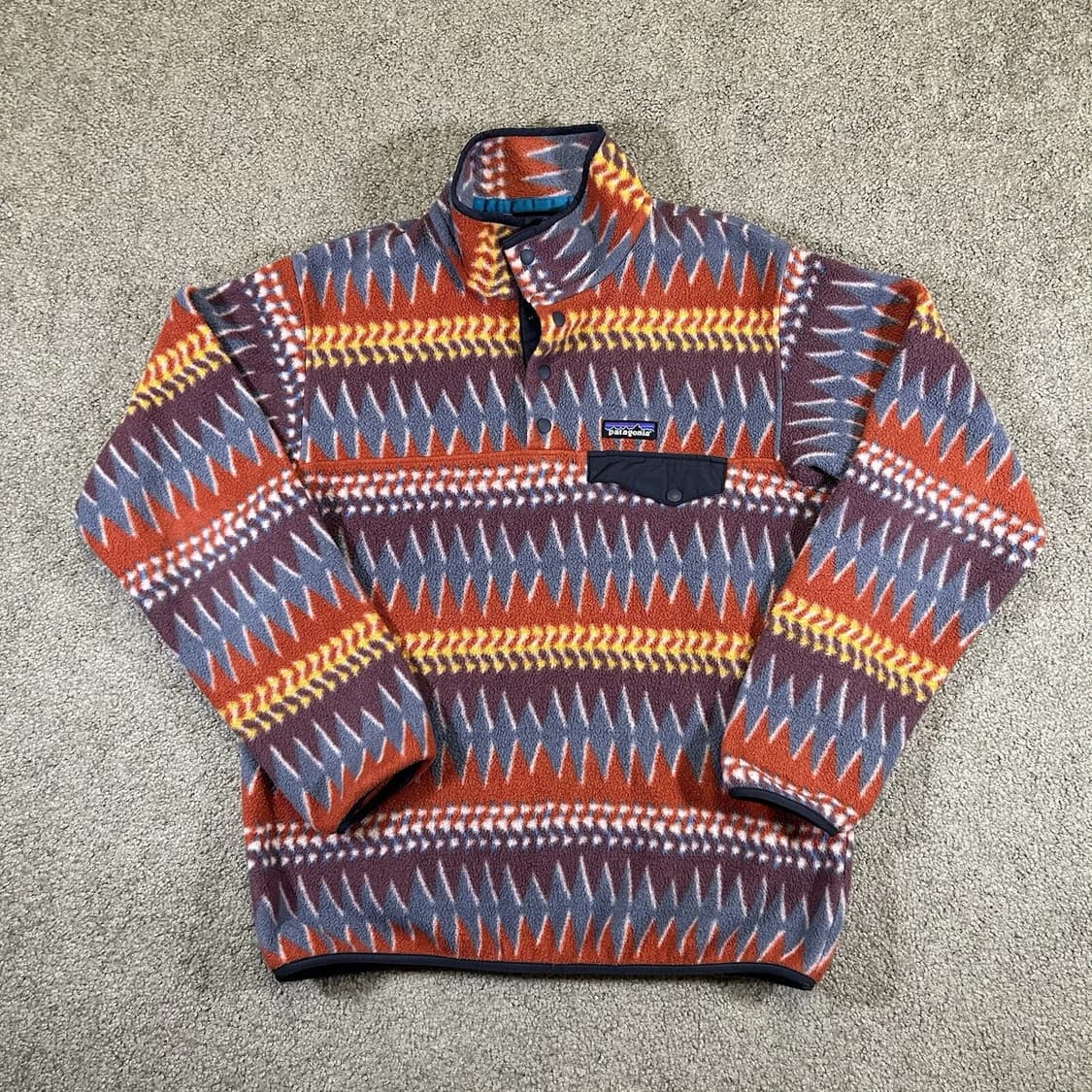 15FW 파타고니아 신칠라 스냅-T 오렌지멀티/그레이 아즈텍 패턴 상품이미지1