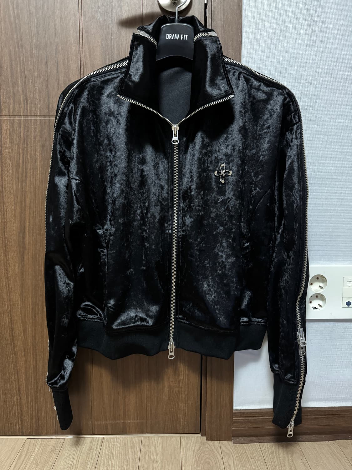 써저리 벨벳 사이드 트랙자켓  상품이미지1