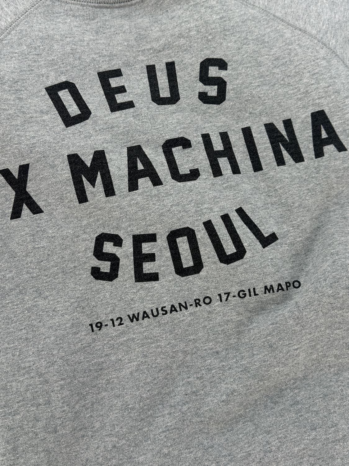 데우스 엑스 마키나 맨투맨 상품이미지3