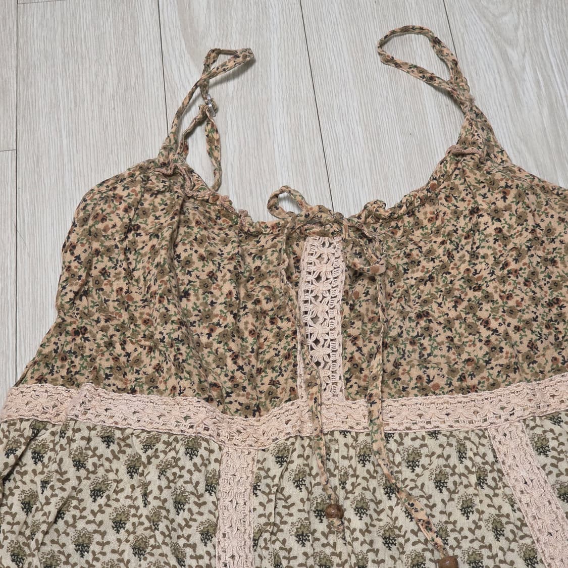 브라운 잔꽃무늬 모리걸st 패치워크 슬리브리스 롱원피스 상품이미지4