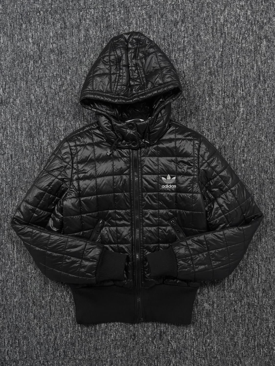 아디다스 블랙 퀼팅 크롭 숏 패딩 자켓 상품이미지3