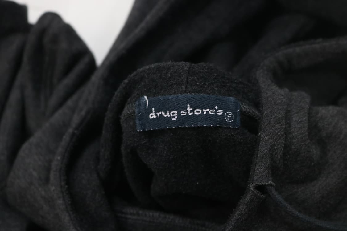 Drug Store's 드러그스토어 빈티지 패치 와펜 차콜 후드티셔츠 상품이미지7