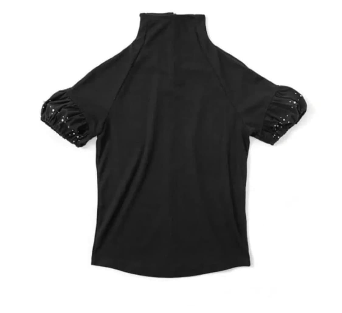 울리카 상투스 하이넥 탑 상품이미지1