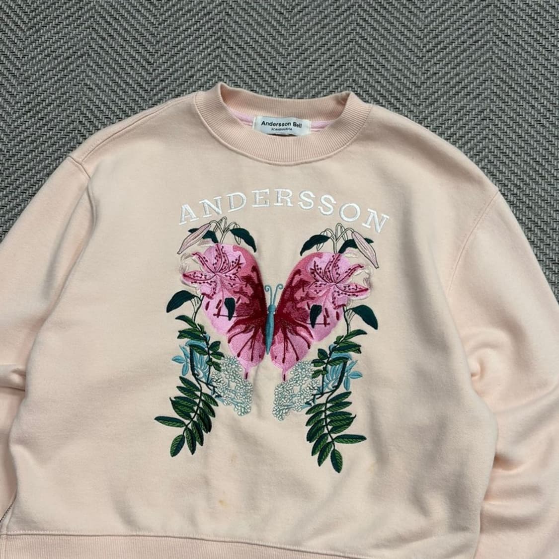 앤더슨벨 자수디테일 맨투맨 v1736 상품이미지3