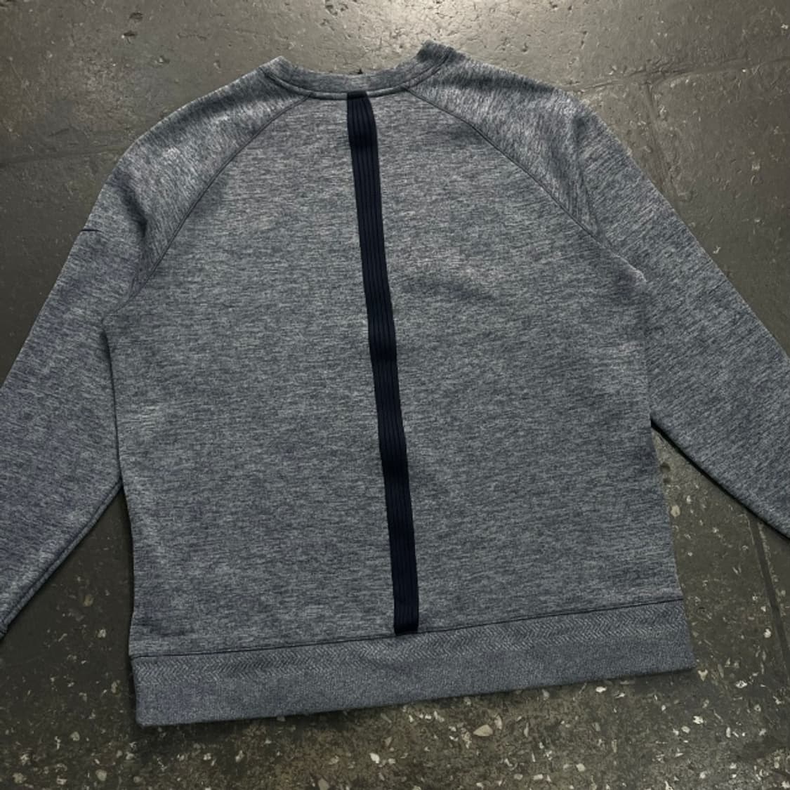 105 나이키 드라이핏 기능성 맨투맨 상품이미지5