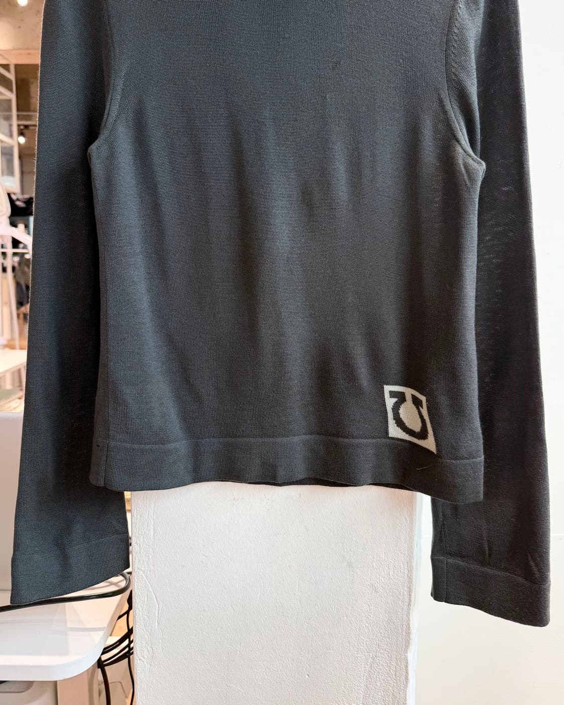 페라가모 차콜 로고 울 니트  상품이미지6