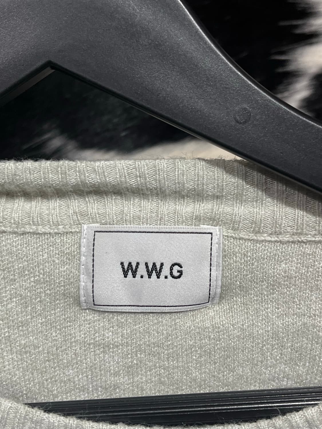 WHO'S WHO gallery 프린팅 니트 상품이미지4