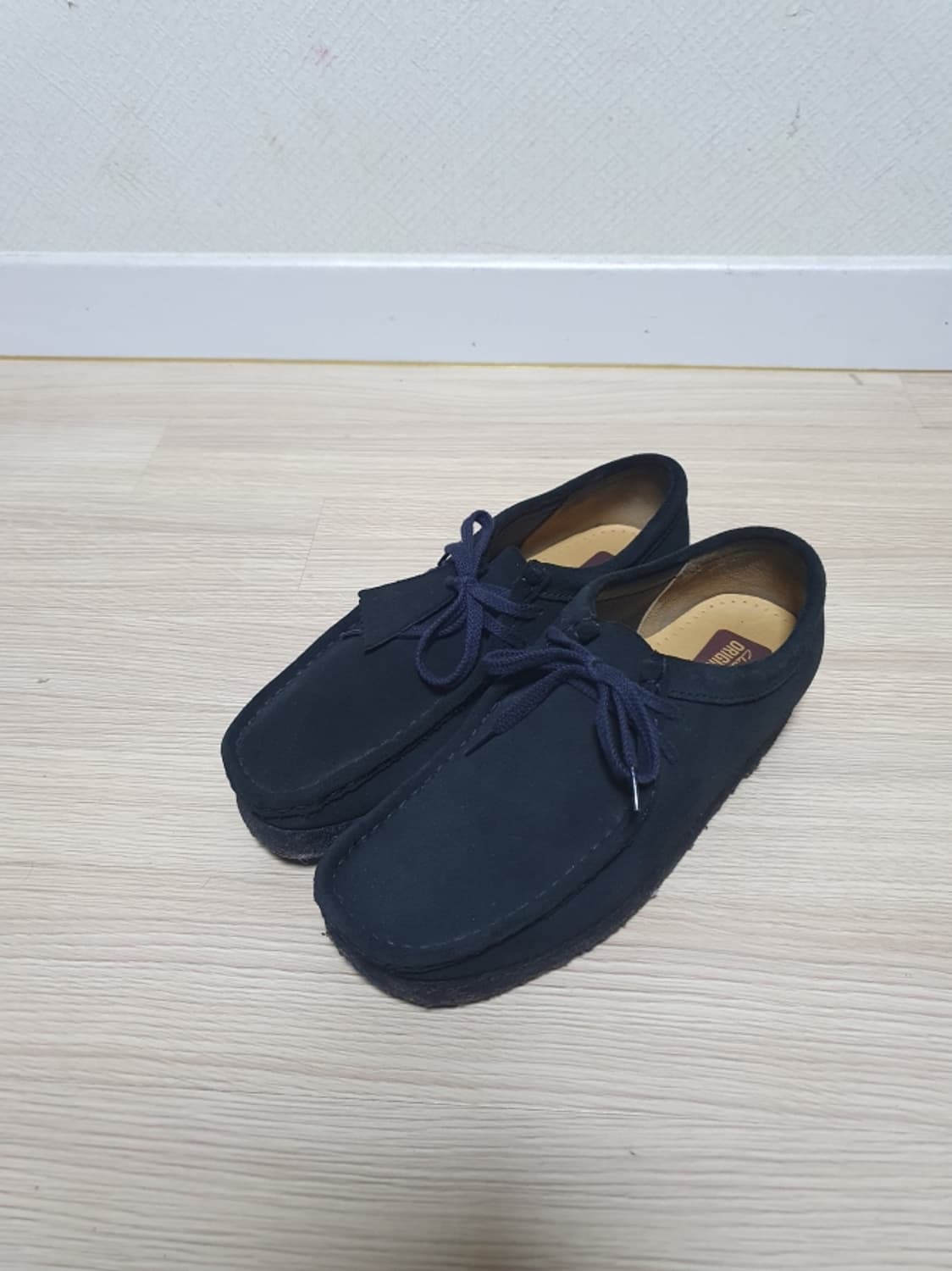 클락스 왈라비 블랙 스웨이드 255 상품이미지4