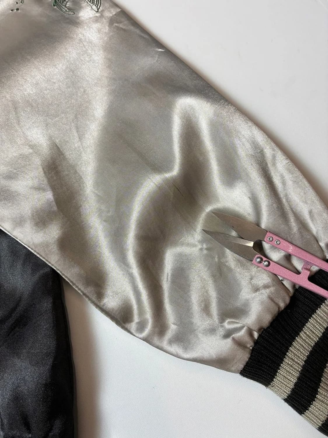 재패니즈 00's Y2K 비단 잉어 새틴 스카잔 자켓 PN8868 상품이미지5