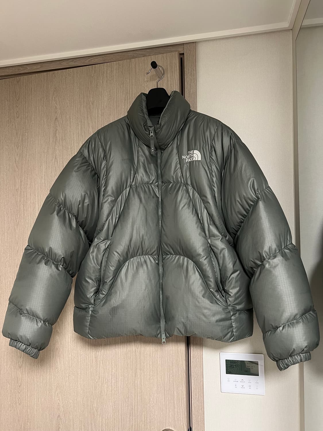 XL,카키) 노스페이스 화이트라벨 웨이브 RDS 다운 자켓 상품이미지1