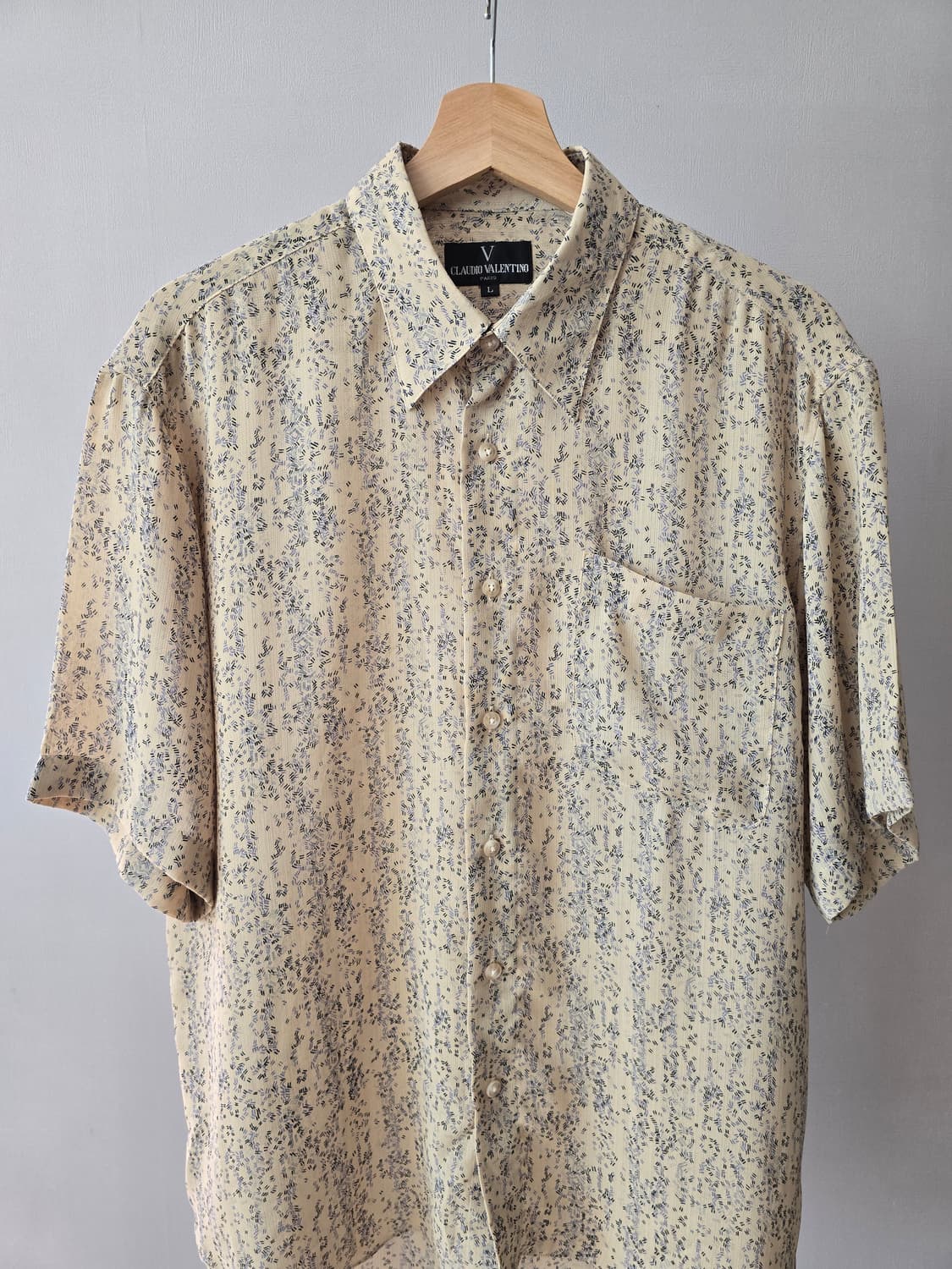 CLAUDIO VALENTINO Paris 크림 패턴 반팔 셔츠 L 상품이미지1