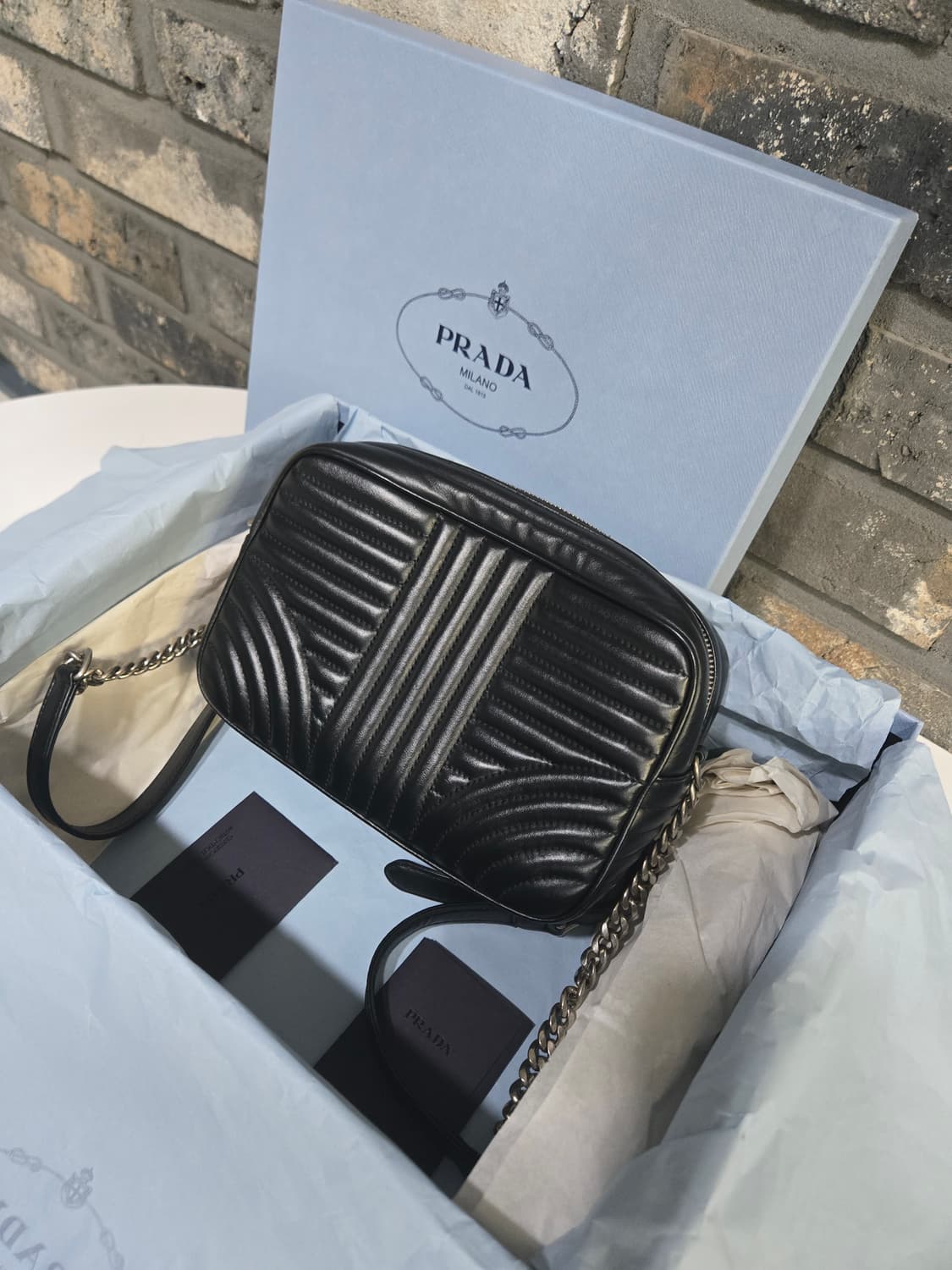 프라다 다이아그램 은장 상품이미지3