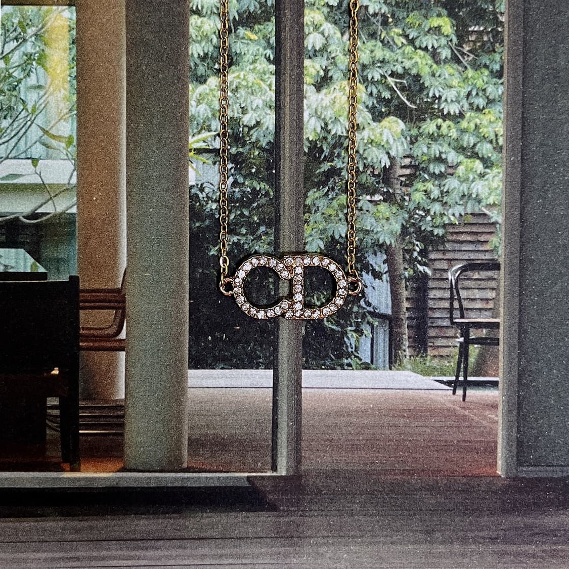 디올 미드나잇 쉬머 네크리스 상품이미지1