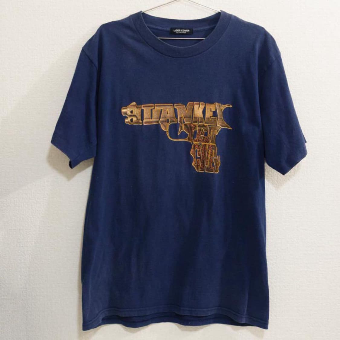 언더커버 X 블랭키 제트 시티 DIJ 피스톨 티셔츠 네이비 상품이미지1