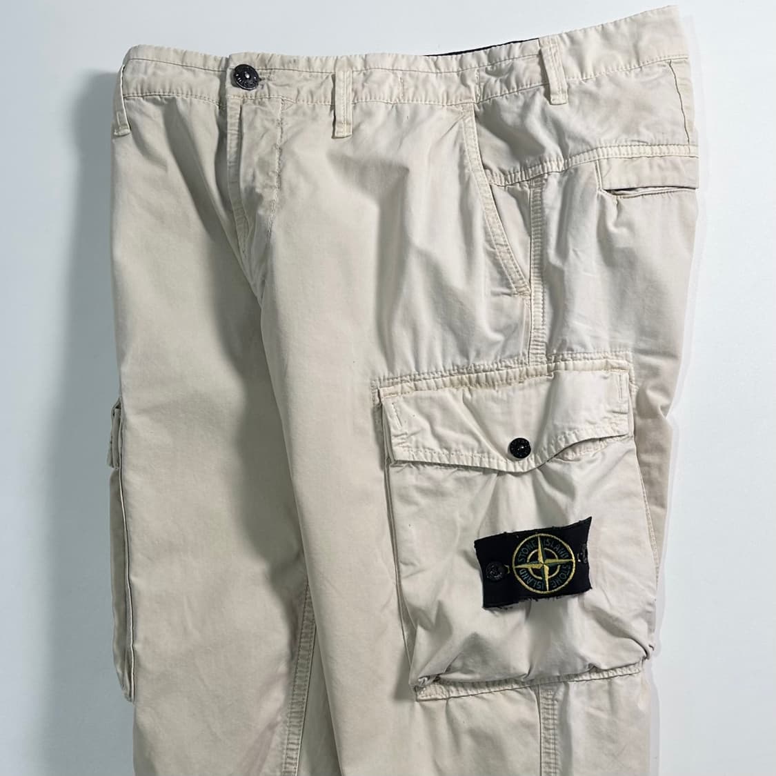 스톤아일랜드 와펜 카고 팬츠  상품이미지6