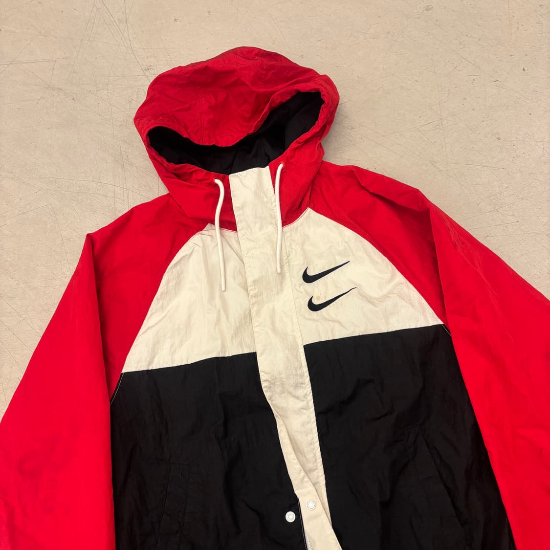 나이키 더블스우시 빅로고 배색 바람막이 상품이미지2