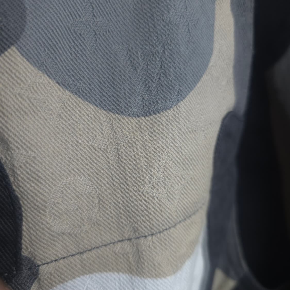 [정품/중고] 루이비통 패치워크 포트레이트 데님 자켓 상품이미지4