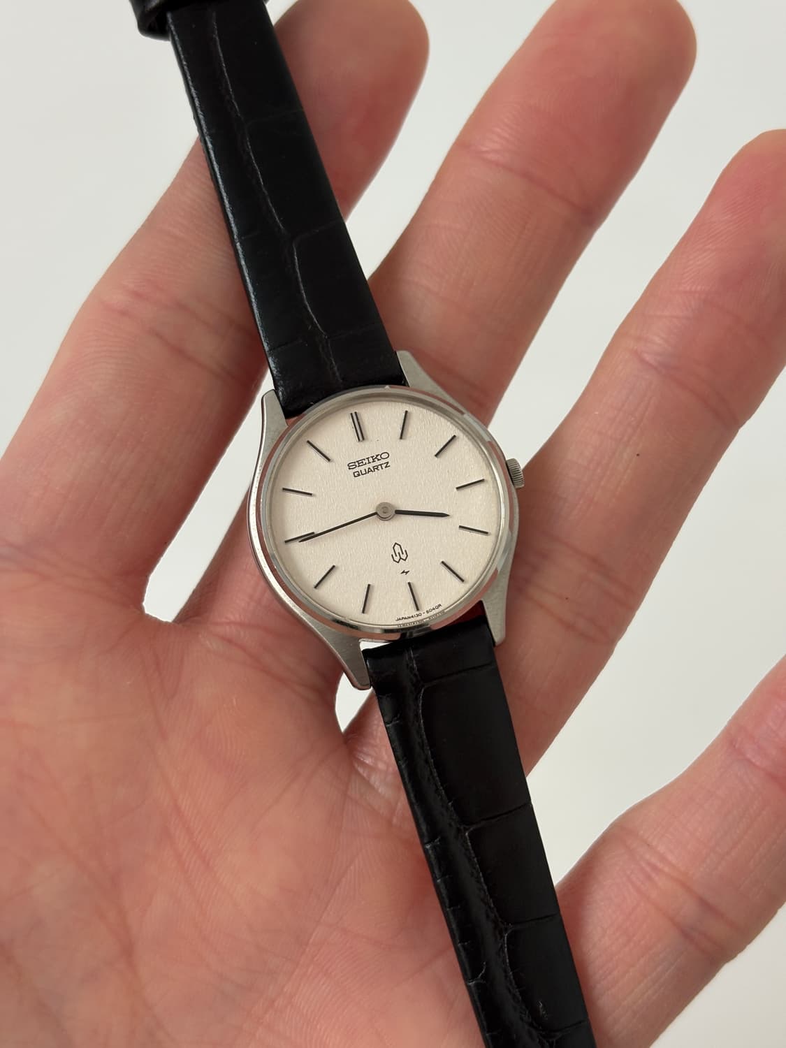 세이코 1970년대 텍스쳐 다이얼 실버 쿼츠 여성 상품이미지1