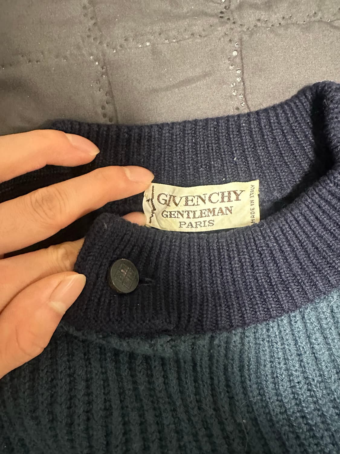 지방시 니트 상품이미지2