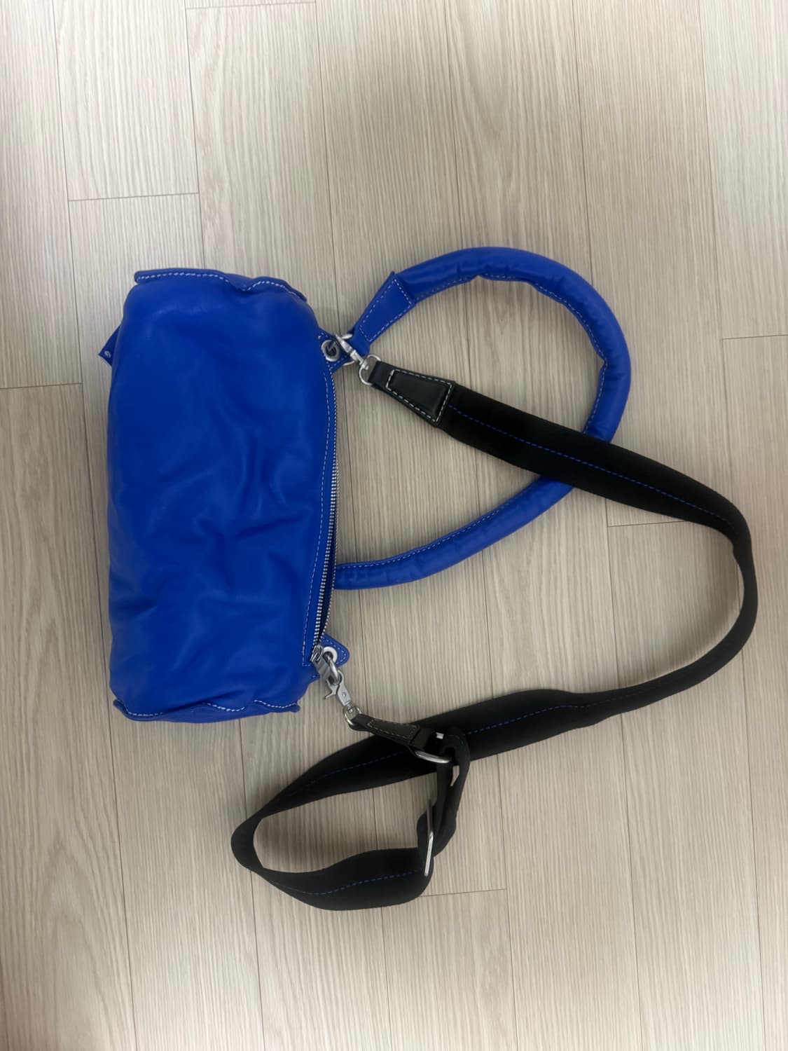 자라x아더에러 가방 상품이미지2