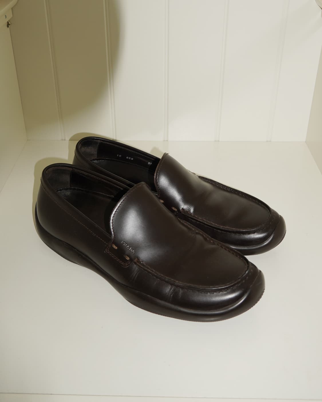 프라다 브라운 로퍼 상품이미지1