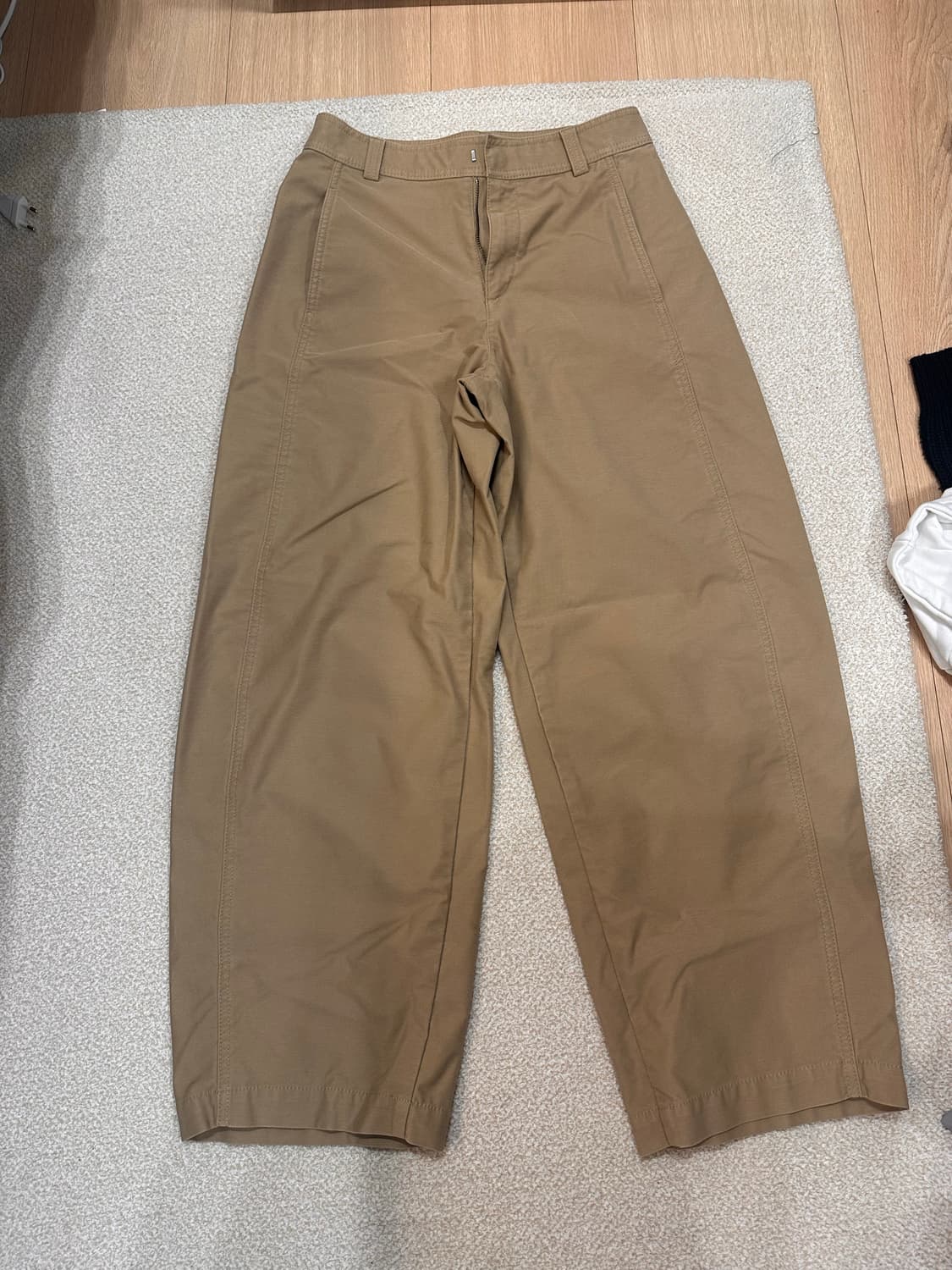 유니클로 저지배럴레그팬츠 팝니다 상품이미지1