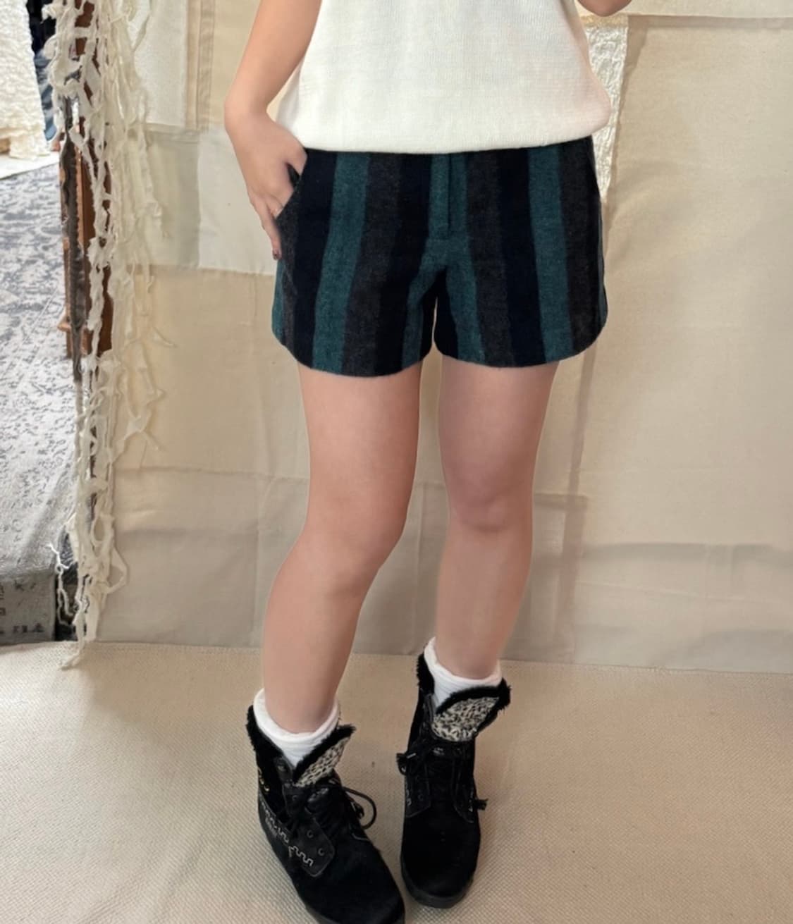 opaque clip wool short pants 상품이미지1