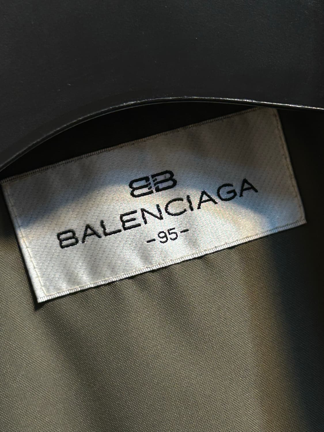 발렌시아가 라이트 패딩 베스트 상품이미지7