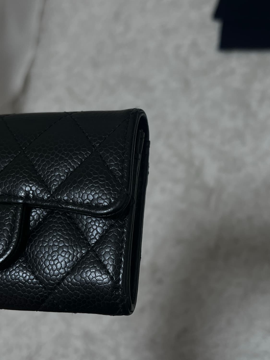 샤넬 클래식 똑딱이 캐비어 블랙 은장 상품이미지7