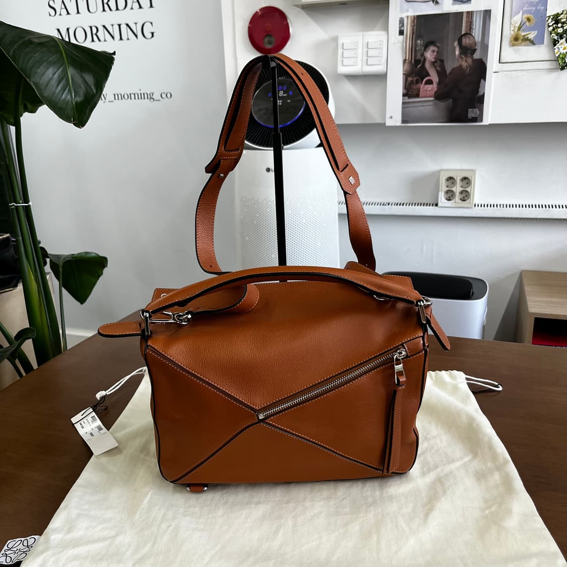 로에베 퍼즐백 라지 탄 (더스트 구성) 상품이미지6