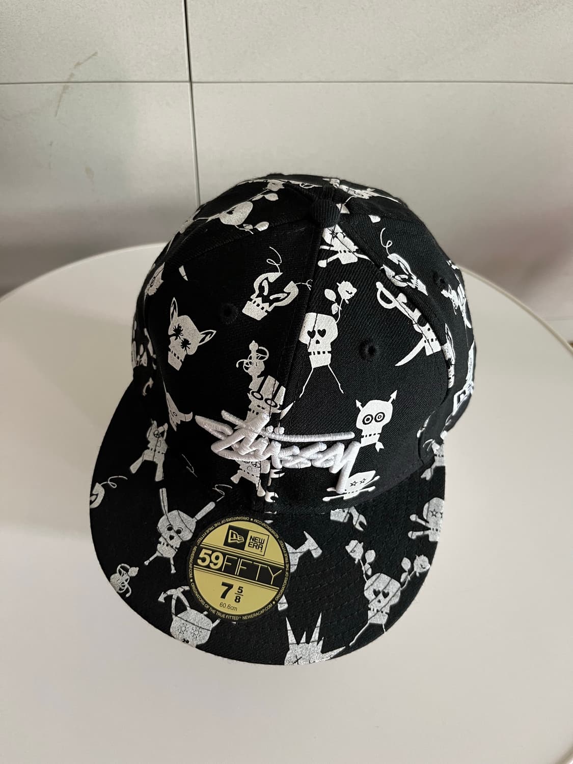 스투시 x futura new era cap 7 5/8 상품이미지1